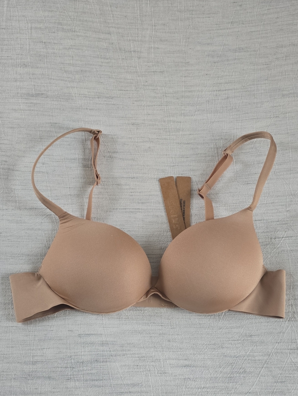 SKIMS Ultimate Push Up Plunge Bra Size:32A Clay